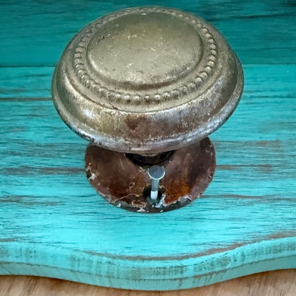 Custom Farmhouse Chic Key Hanger Shelf - Picture 5 of 7